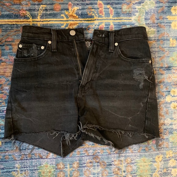 BDG Grey Jean Shorts Urban Outfitters - Picture 3 of 3
